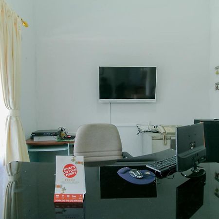 OYO 2858 Vafa Guesthouse Cianjur Extérieur photo