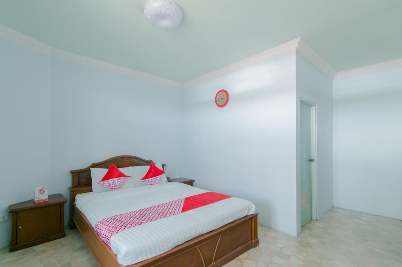 OYO 2858 Vafa Guesthouse Cianjur Extérieur photo